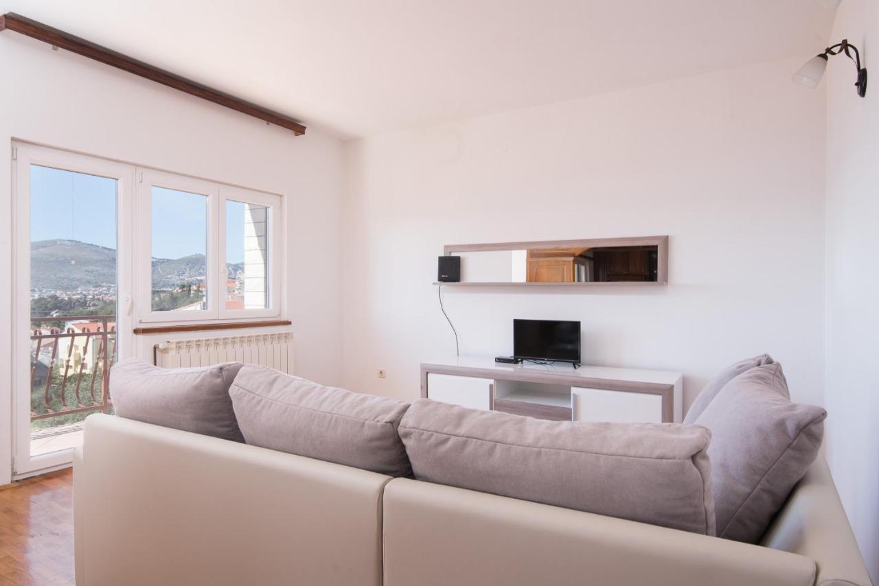 Apartman Josipa 特罗吉尔 外观 照片