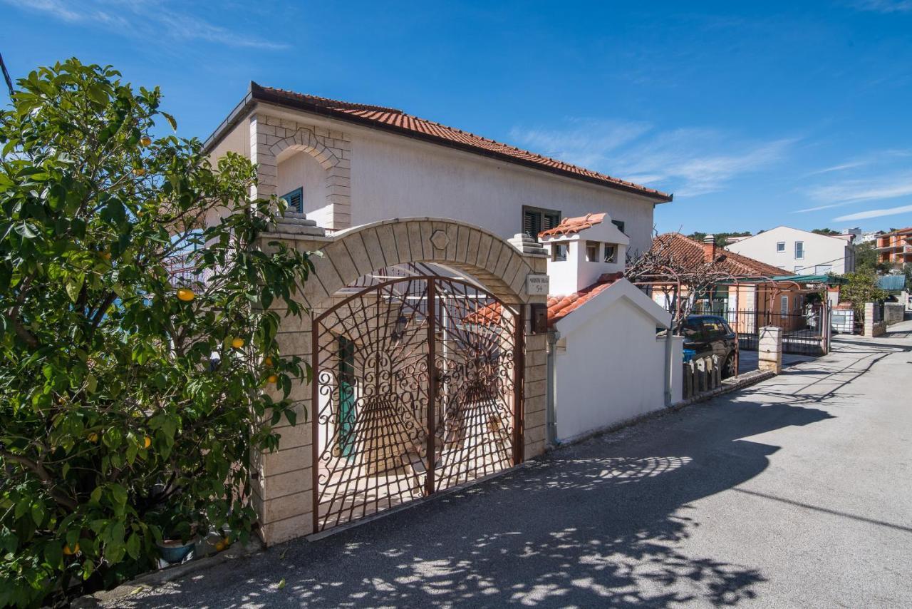 Apartman Josipa 特罗吉尔 外观 照片