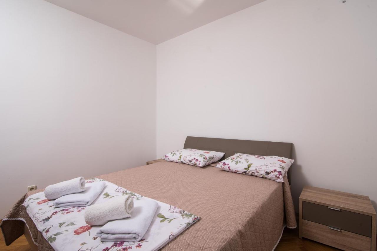 Apartman Josipa 特罗吉尔 外观 照片
